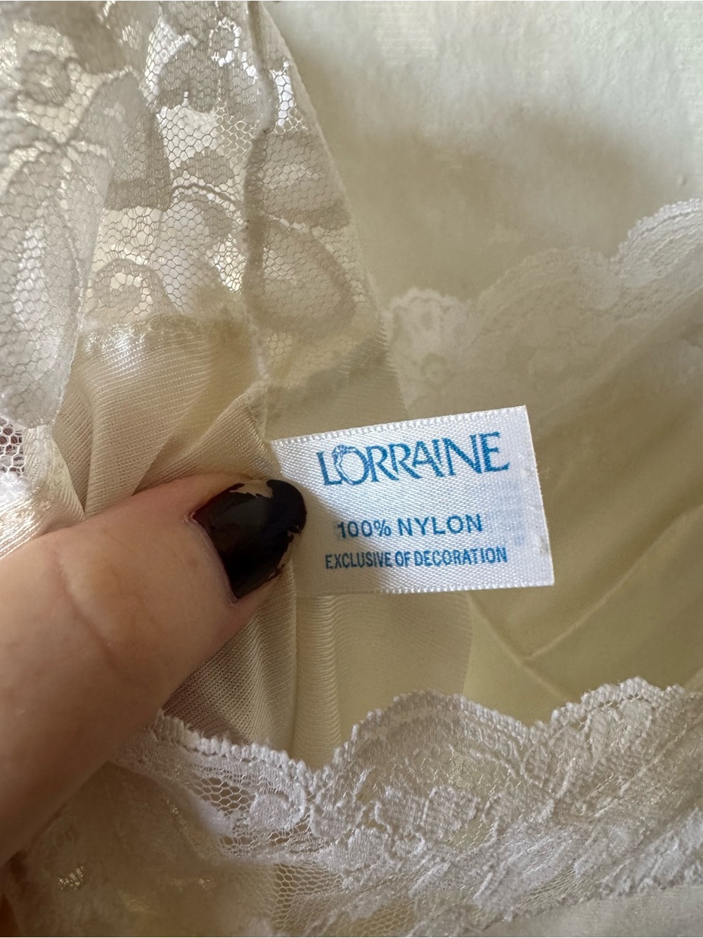 Vintage | Lace Trim Slip - Picture 5 of 6